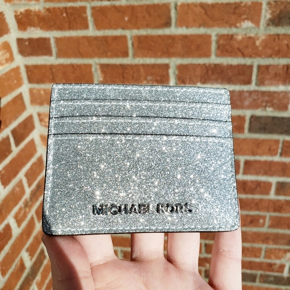 🌺NWOT Michael Kors Giftables card holder silver - Picture 3 of 5